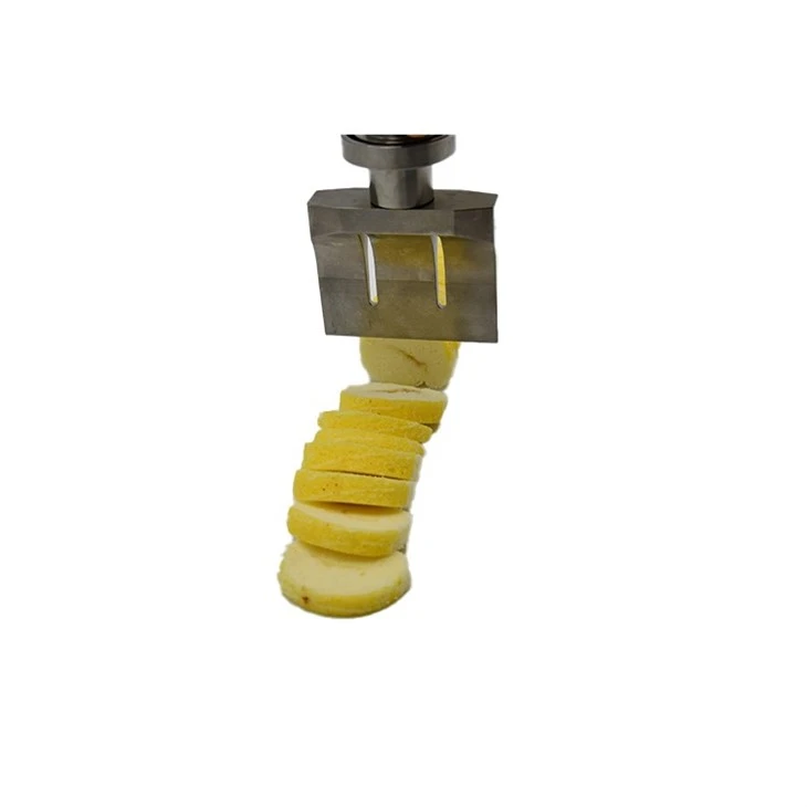 40Khz Ultrasonic Cake Cutter With 82.5mm Titanium Blade